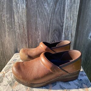 Dansko Clog Brown 38